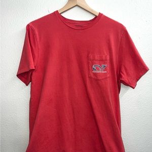 Medium salmon vineyard vines shirt